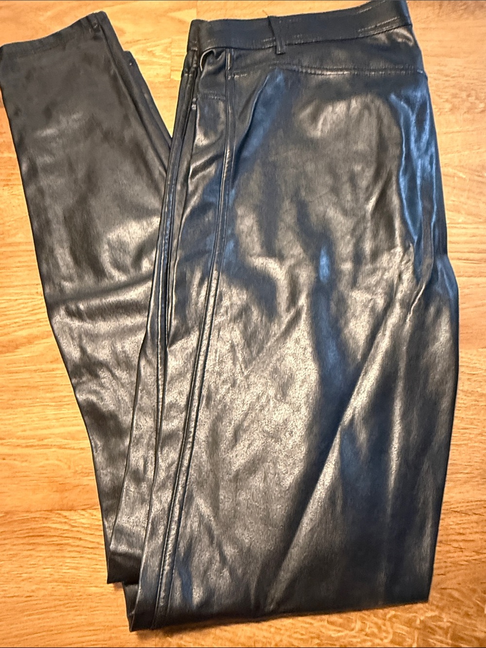 Wilfred Black Faux Leather women’s skinny leg pant